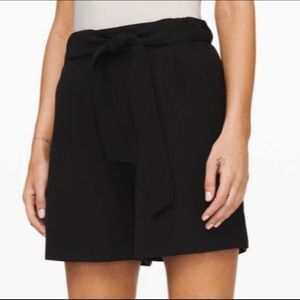 Lululemon Noir Bow Front Shorts